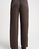 spodnie materiałowe damskie Spodnie Lexie Satin Brown 1