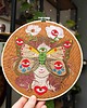 Ozdoby na ścianę Madame Butterfly brown, haft w tamborku 20 cm 6