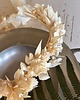 wianki komunijne Wianek na komunię z suszonych i stabilizowanych kwiatów złamana biel 1