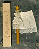 akcesoria na chrzest Gromnica  z okapnikiem i szatką w pudełku - ivory dłuższy - wzór 7 1