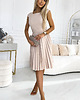 sukienki mini damskie 311-14 LILA Plisowana sukienka z paskiem - beżowa 4