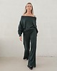 komplety damskie Bellita dzianinowy komplet dzwony i bluzka opadające ramię butelkowy zielony 5