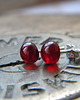 kolczyki wire wrapping Lśniąca czerwień   kropki - sztyfty 1