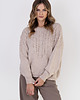 swetry damskie  Sweter w sportowym stylu - SWE322 beż MKM 3