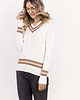 swetry damskie  Sweter z ozdobnym dekoltem w serek - SWE304 ecru/mocca/beż MKM 3