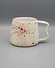 kubki Ceramiczny kubek z falistym uszkiem 1