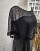 ubrania różne Narzutka koronkowa czarna szydełkowa 4