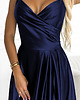 sukienki maxi damskie 299-12 CHIARA elegancka maxi satynowa suknia na ramiączkach - granatowa 5