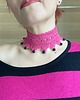 chokery Barbie pink fuksjowy koronkowy choker z koralikami z lawy 5