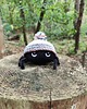 figurki i rzeźby Jesienny pająk w czapce dzianinowej 4