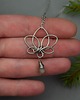 wisiory Wisiorek kwiat lotosu labradoryt wire wrapping 2