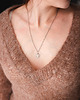 swetry damskie  Sweter Sara na drutach, sweter z alpaki, lekki sweterek, sweter w serek 6
