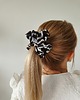 gumki do włosów Satynowa gumka satynowa scrunchie owijka frotka nocna pantera MAXI 1