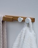 wieszaki Minimalistyczny drewniany wieszak ścienny na ręczniki 3