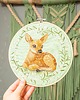 Ozdoby na ścianę Sarenka light green, haft w tamborku 20 cm 1