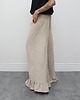 spodnie materiałowe damskie Tkaninowe spodnie boucle z falbankami - Beige 5