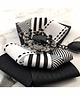 broszki Brosza w stylu Glamour Black & White 3