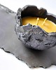 świeczniki i świece Świeca z wosku pszczelego w ceramicznej czarce KURINUKI 2