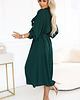 sukienki midi damskie 531-7 Szmizjerka midi ze złotymi guzikami i wiązaniem - zielona - UNI 2