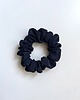 gumki do włosów Granatowa gumka do włosów scrunchie Navy Blue 1