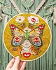 Ozdoby na ścianę Madame Butterfly curry, haft w tamborku 20 cm 7