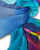 szale damskie Pulsujące fiolety w błękitach - jedwabny szal 3