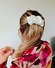 spinki i klamry do włosów Scrunchie spinka klamra jedwabna biały lotos 1
