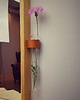 lustra stojące i wiszące Lustro ścienne z półką live edge akacja + fiolka na kiatek 5