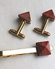 spinki do mankietów Komplet pozłacanych spinek z jaspisem czerwonym 2