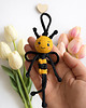 akcesoria różne Ręcznie malowany koralik pszczółka 3 cm do makramy i rękodzieła 1 szt. 2
