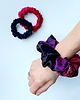 gumki do włosów Kolor i czerń - zestaw jedwabnych scrunchie 2