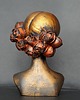 figurki i rzeźby Rzeźba portret kobiety z kwiatami we włosach wys. 13 cm 3