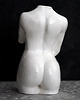 dodatki - różne Rzeźba z gipsu, figurka kobiety w bieli, wys. 8,5 cm 4