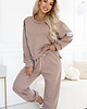 komplety damskie 689-1 Komplet dresowy damski z bluzą oversize i spodniami - cappucino 6