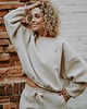 bluza bez kaptura damska Bluza Basic oversize beżowa 3