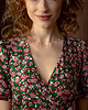 sukienki midi damskie Sukienka kopertowa zapinana na guziki Patti Green Bouquet 4