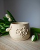 kubki Ceramiczny kubek z motywem kwiatów 1