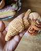 zabawki - inne Croissant, szydełkowy rogalik do zabawy w cukiernię lub kawiarnię. 4