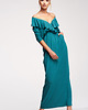sukienki maxi damskie Sukienka maxi z falbana w dekolcie - zielony 3