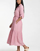 sukienki maxi damskie Elegancka sukienka koszulowa maxi rozkloszowana z wiskozy z paskiem - M1312 3