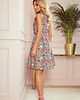sukienki midi damskie 296-1 VICTORIA Trapezowa sukienka w kolorowy wzór - różowy z turkusem 1