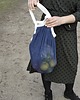 torby na zakupy Torebka siatka granatowa z drobnymi oczkami 1