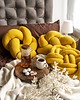 poduszki supły Fat Star Pillow musztarda 1