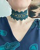 chokery Zielony szydełkowy choker z żółtymi koralikami 3