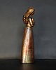 figurki i rzeźby Rzeźba złoty Anioł z czerwonym sercem wys. 13,3 cm 4