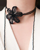 chokery Czarna lilia - naszyjnik choker 1