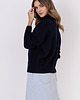 swetry damskie  Klasyczny golf - SWE291 granat MKM 3