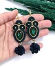 kolczyki soutache Kolczyki sutasz złoto zielone Rosalia z kryształkiem i kwiatkiem 1