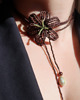 chokery Brązowa lilia - naszyjnik choker 2