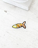 broszki Broszka mini RYBKA 26 ręcznie haftowana przypinka rękodzieło śledzik 2